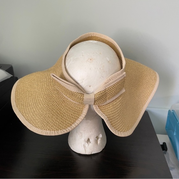 Saks Fifth Avenue Paper Sun Visor Hat - Picture 11 of 13